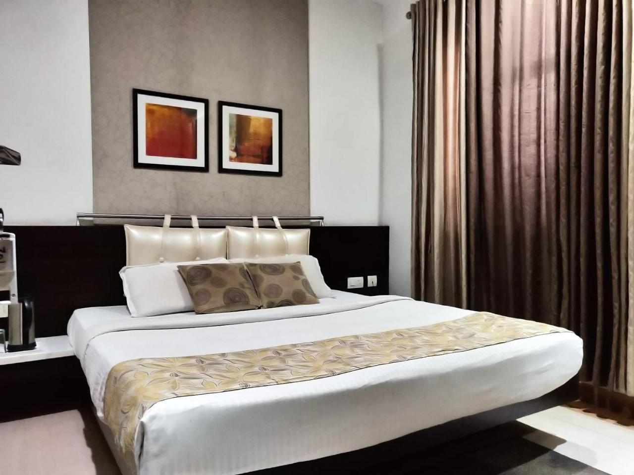 Hotel Rockland ジャイプール エクステリア 写真